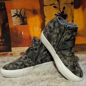 Blowfis Malibu Mojave Camouflage High-Top Sneakers